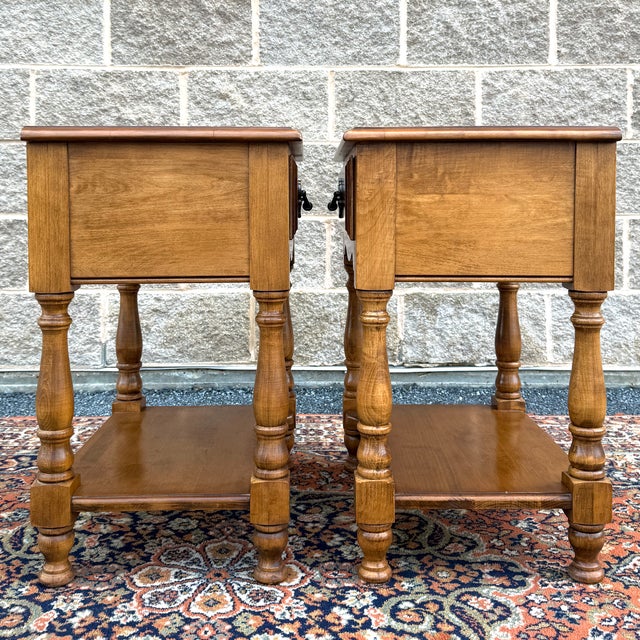 Vintage Pennsylvania House Rustic Traditional Solid Maple Tiered 1 Drawer Nightstands - A Pair For Sale - Image 14 of 17