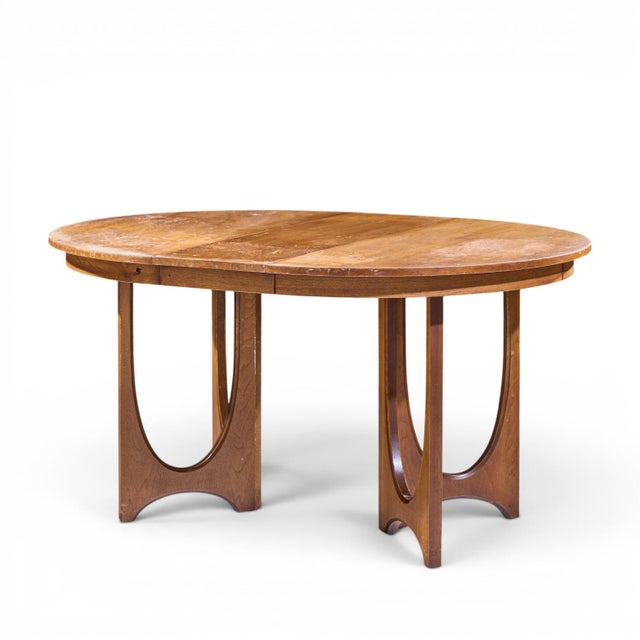 Mid-Century Modern Broyhill Brasilia Mid Century Dining Table With 1 Leaf For Sale - Image 3 of 10