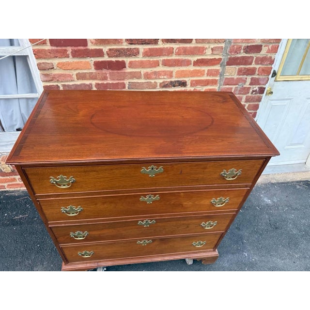 Antique Chippendale Style Hand Cut Dovetailed Top 4 Drawer Bachelor Chest. For Sale - Image 9 of 18