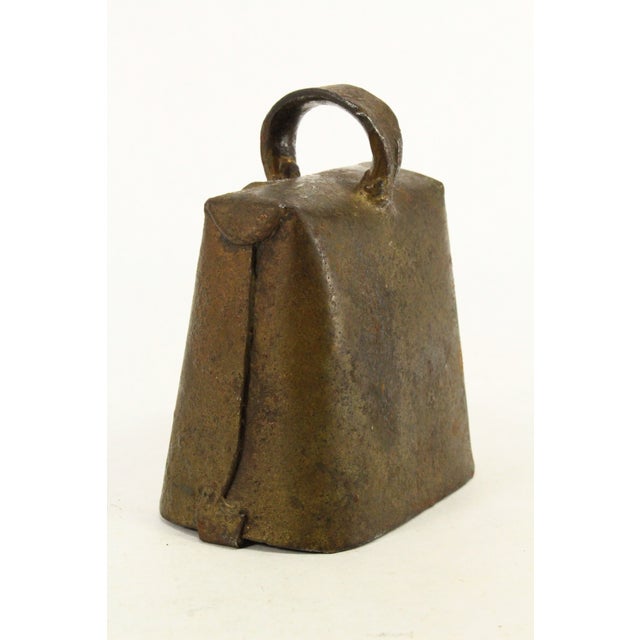 American Ea./Mid 1800's Primitive Wrought Iron Cow Bell W Original Clapper New England For Sale - Image 3 of 18