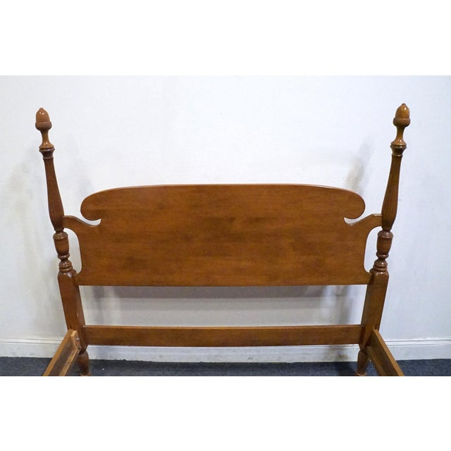 Mid 20th Century Ethan Allen / Baumritter Heirloom Nutmeg Maple Colonial Early American Full Size Four Poster Bed 588 For Sale - Image 5 of 10