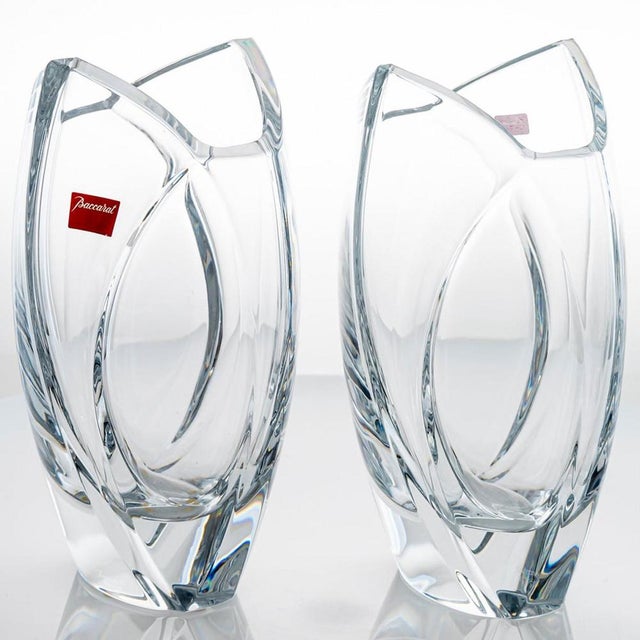 A crystal masterpiece of beautiful proportions, this vase crystallize the extraordinary know-how of the Baccarat...
