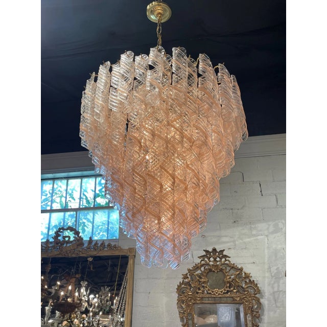 Late 20th Century Vintage Spiral Blush Colored Murano Glass Chandelier For Sale - Image 5 of 8
