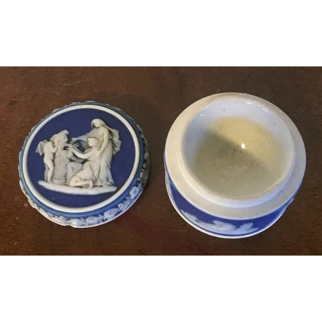 Antique 19th century Wedgwood jasperware rouge pot, makeup mortar or patch box. Decorated with various neoclassical scenes...