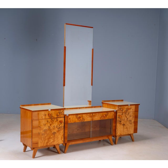 Mid-Century Modern Large Vintage Dressing Table Set in Burl Veneer, 1940s, Set of 3 For Sale - Image 3 of 13