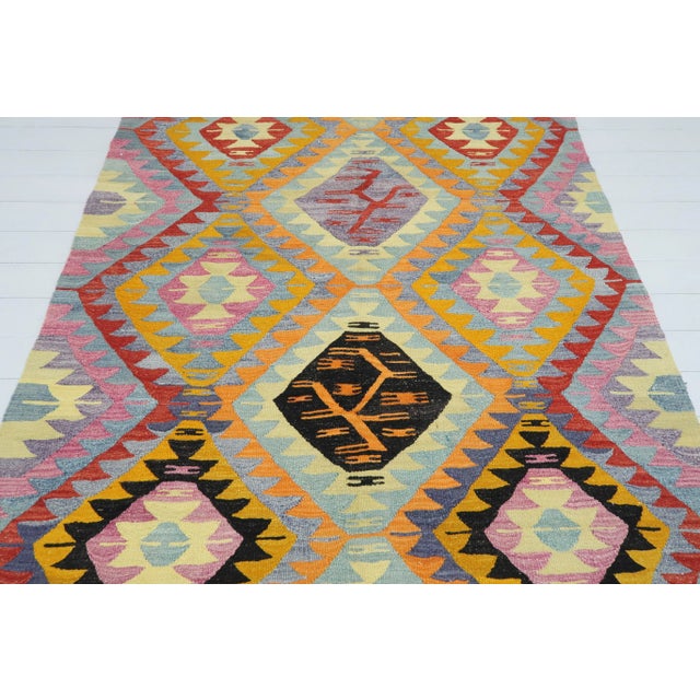 Art Deco Vintage Turkish Kilim Rug- 5′6″ × 9′11″ For Sale - Image 3 of 13