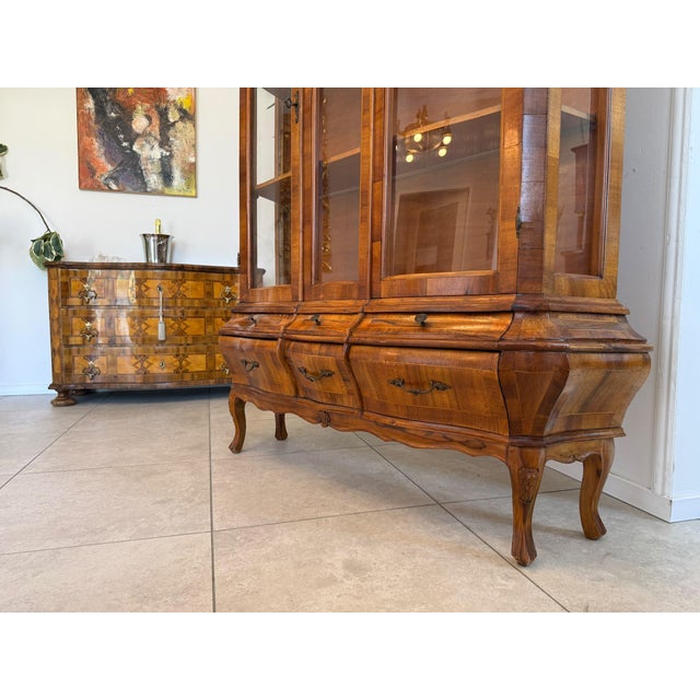 Baroque Style Display Cabinet in Inlaid Walnut, 1980s For Sale - Image 12 of 14