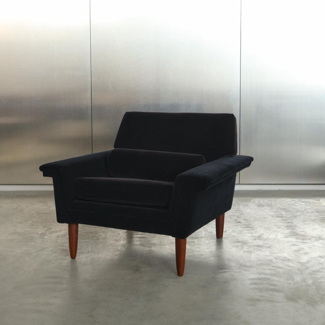 Mid-Century Modern Lounge Chair in Mohair, 1967 For Sale - Image 9 of 17