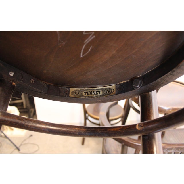 Bentwood Seating Group with Armchairs and Two-Seater Sofa from Thonet, 1920s, Set of 5 For Sale - Image 6 of 10