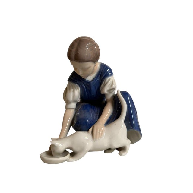 Ceramic Girl with Kitten Figurine from B&G Denmark, 20th Century For Sale - Image 6 of 6