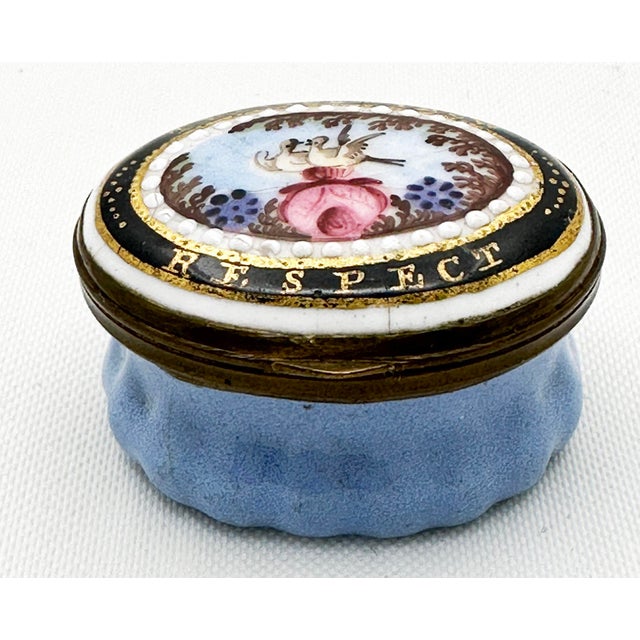 English Battersea Bilston Enamel 'Trifles Show Respect' Motto Patch Box Circa 1790 For Sale - Image 3 of 10