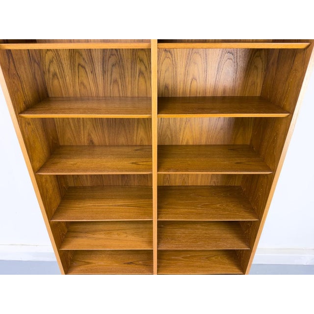 Wood Large Vintage Teak Bookcase by Carlo Jensen for Hundevad & Co., 1960s For Sale - Image 7 of 18