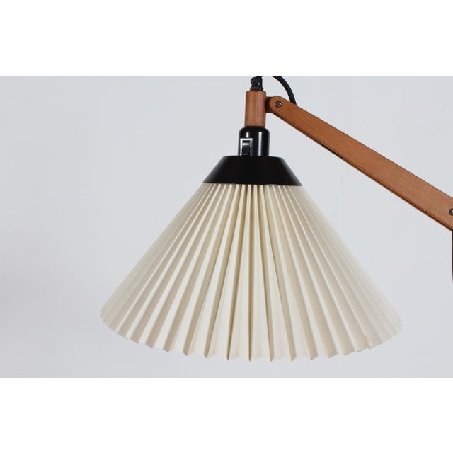 Black Danish Origon Adjustable Floor Lamp in Pine by Vilhelm Wohlert for Le Klint, 1970s For Sale - Image 8 of 13