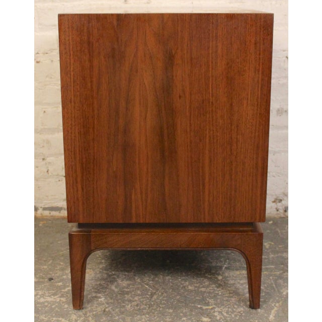 Brown Mid-Century Sculpted Diamond Front Walnut Nightstands, Pair For Sale - Image 8 of 13