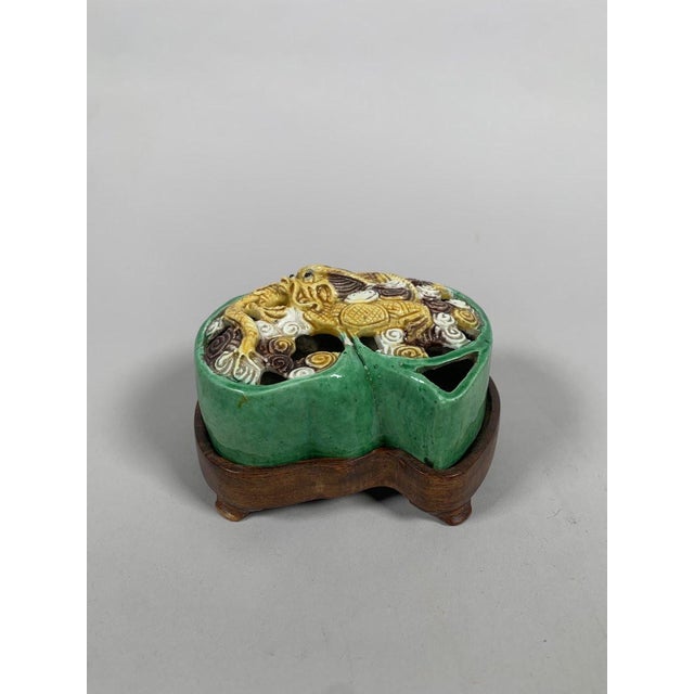 Asian CHINA, 18TH CENTURY, KANGXI PERIOD (1661-1722) China Sancai glazed biscuit For Sale - Image 3 of 8