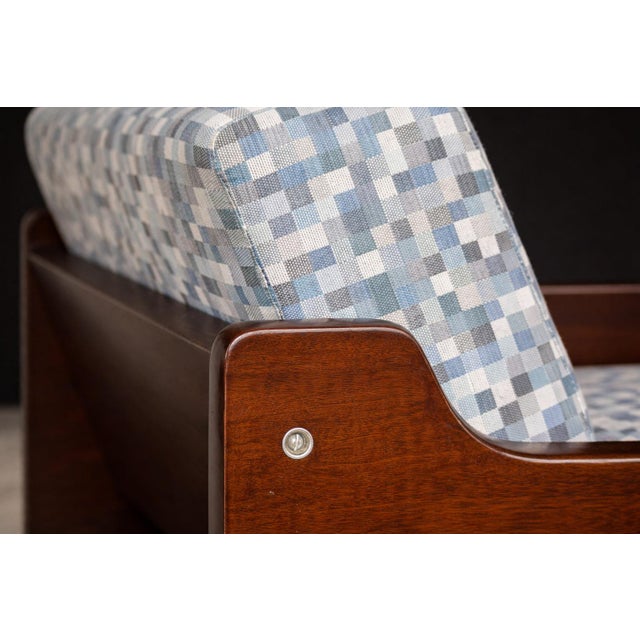 Blue Pair of Armchairs in Brazilian Hardwood & Upholstered Fabric by Geraldo De Barros, 1970s For Sale - Image 8 of 10