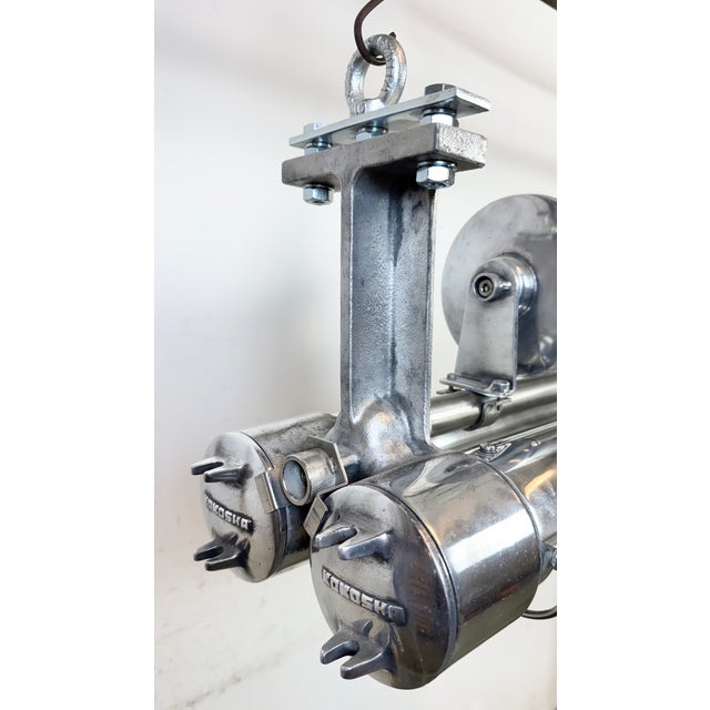 Industrial Japanese Hanging Tube Light from Kokosha Osaka, 1980s For Sale - Image 4 of 18