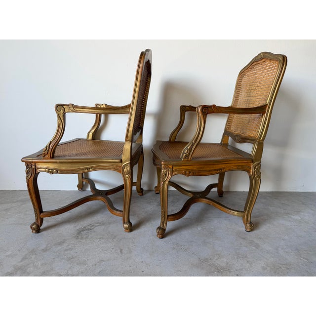 1970s Vintage Hollywood Regency French Louis XV-Style Giltwood Cane Armchairs – A Pair For Sale - Image 5 of 14