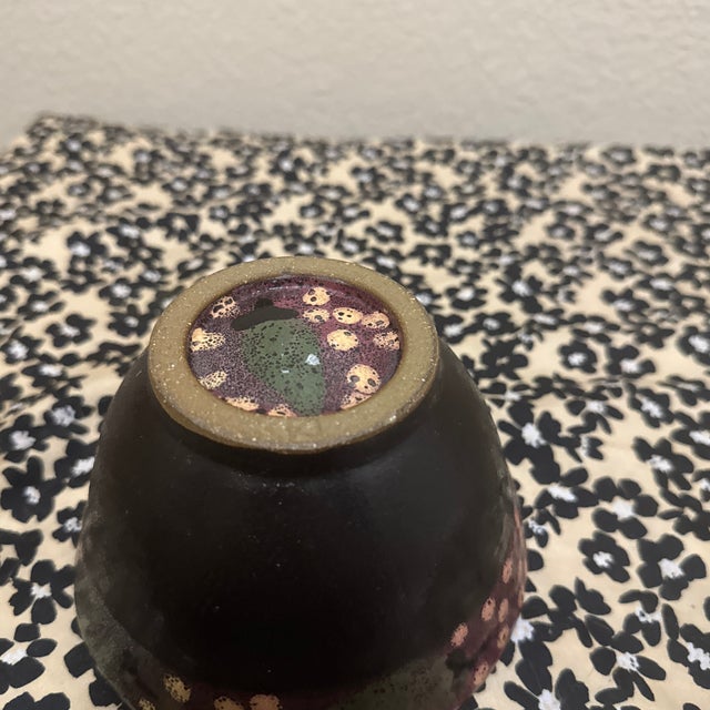 1980s Hand Painted Bowl With Jalepeno Motif Made in Mexico For Sale - Image 5 of 7