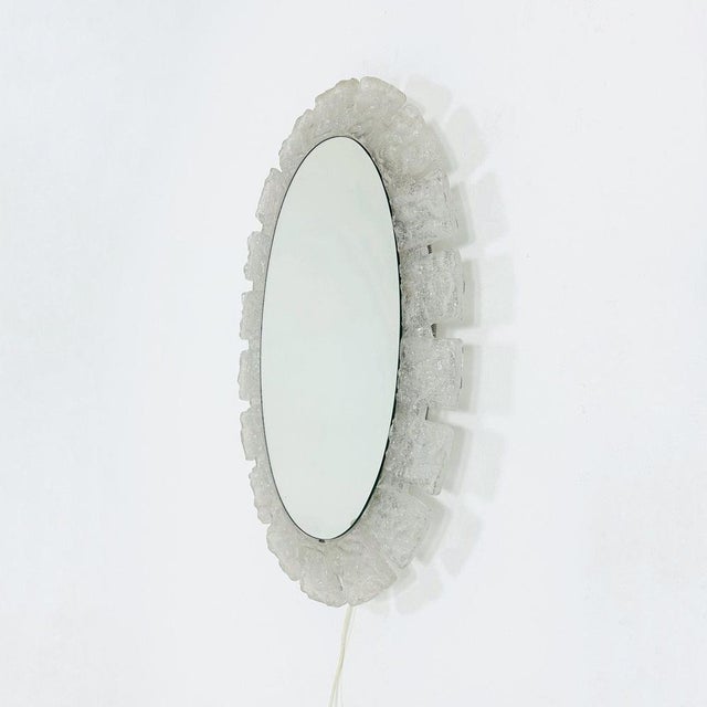 Mid-Century Oval Wall Mirror with Lighting and Acrylic Glass from Hillebrand, 1960s For Sale - Image 4 of 11
