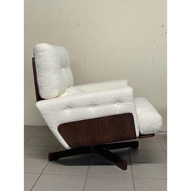 Model 401 Armchair with Footrest by Menilio Taro for Cinova, 1964 For Sale - Image 17 of 18