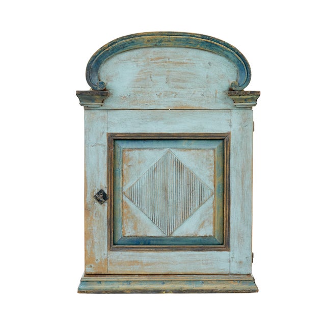 Finnish 19th Century Painted Pine Wall Cupboard, 1860 For Sale - Image 4 of 8