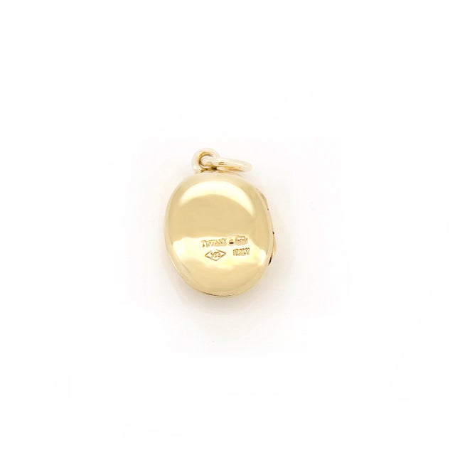 Tiffany and Co. Vintage Tiffany & Co. Locket, j.g.o., 14k For Sale - Image 4 of 5