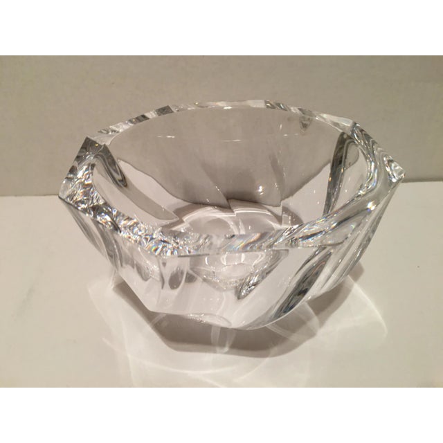 Elegant Orrefors Olle Alberius ( 1926 - 1993), crystal bowl measuring 8” x *’ x 4.5 “. Circa 1980’s Pristine condition....