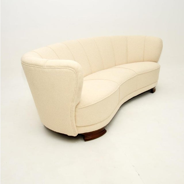 Mid-Century Modern Danish Curved Banana Cocktail Sofa, 1940s For Sale - Image 3 of 10
