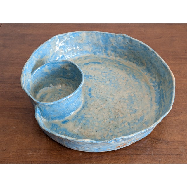 Rustic 1990s Organic Hand Built Studio Art Pottery Chip Dip Serving Bowl For Sale - Image 3 of 4