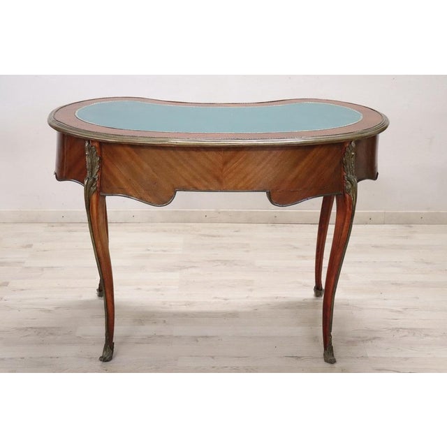 The desk will be accompanied by a certificate stating that the wood used is not part of Appendix A, protected woods. We...