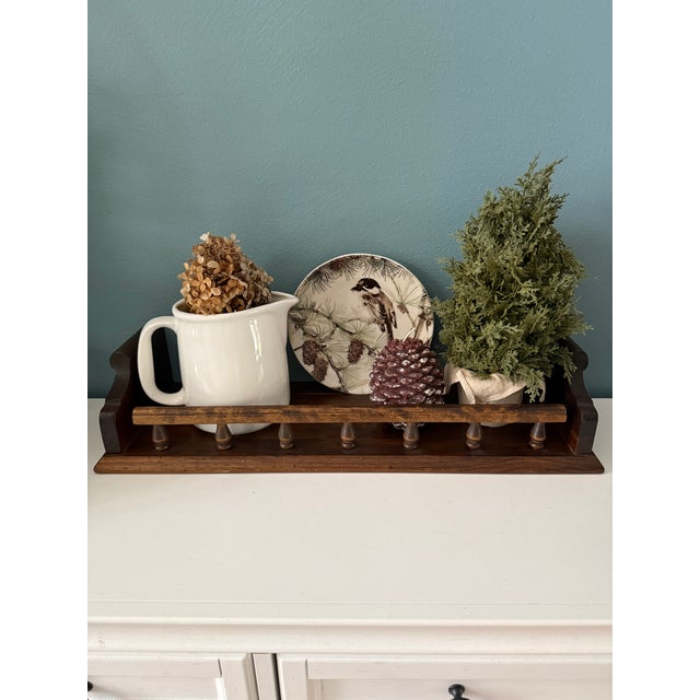 Vintage Ethan Allen Heirloom Colonial-Style wall shelf with groove for displaying plates. Perfect for displaying your...