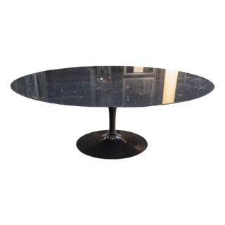Tulip Table in Marquina Marble by Eero Saarinen for Knoll International, 1950s For Sale