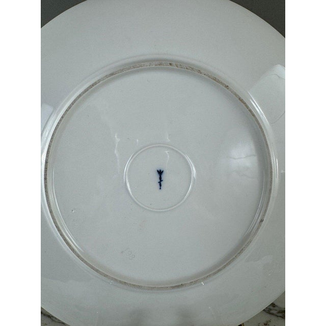 20th Century Porcelain Dinner and Dessert Plates from KMP Berlin, Set of 7 For Sale - Image 6 of 13