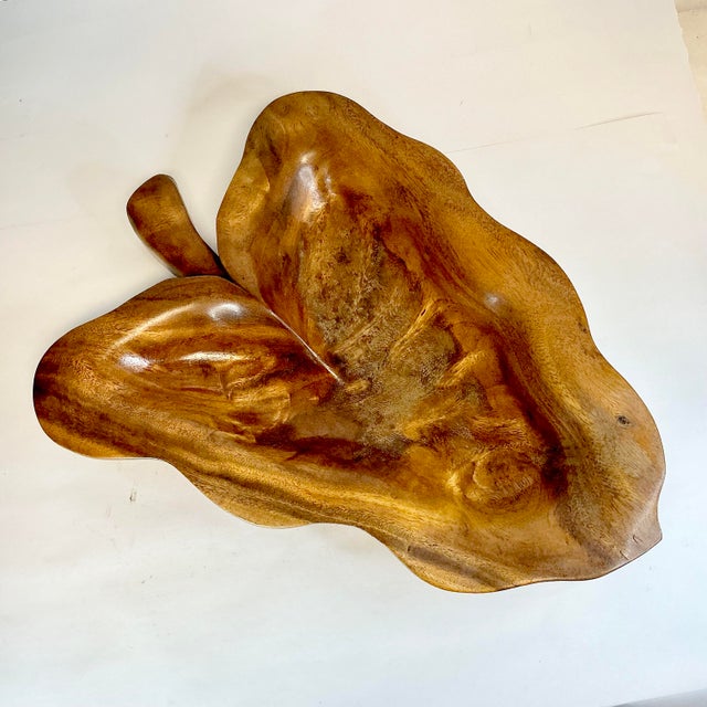 This is a large wood hand-carved Catchall Leaf Bowl from Hawaii. It can also be used as a serving bowl/platter. It has...