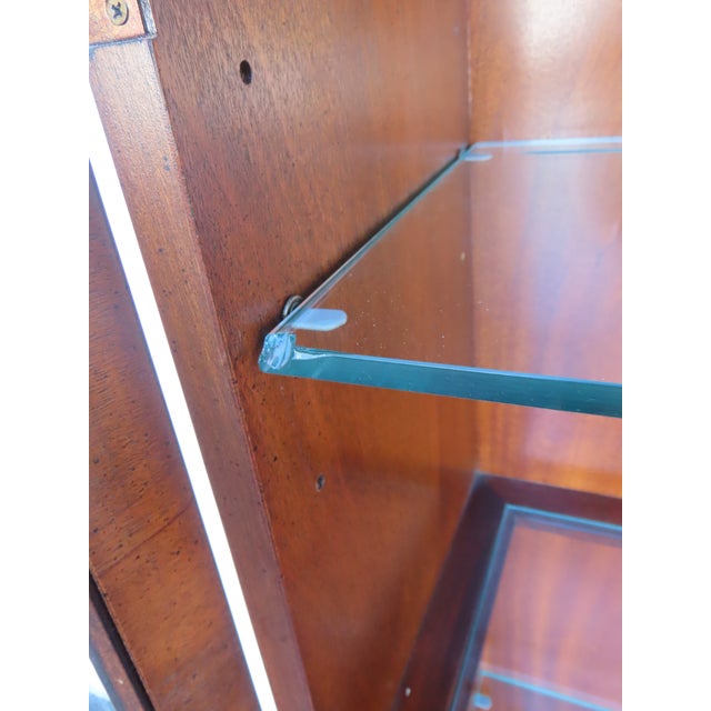 Henredon Chippendale Tall Large Flame Mahogany Display China Cabinet 6470 For Sale - Image 11 of 18