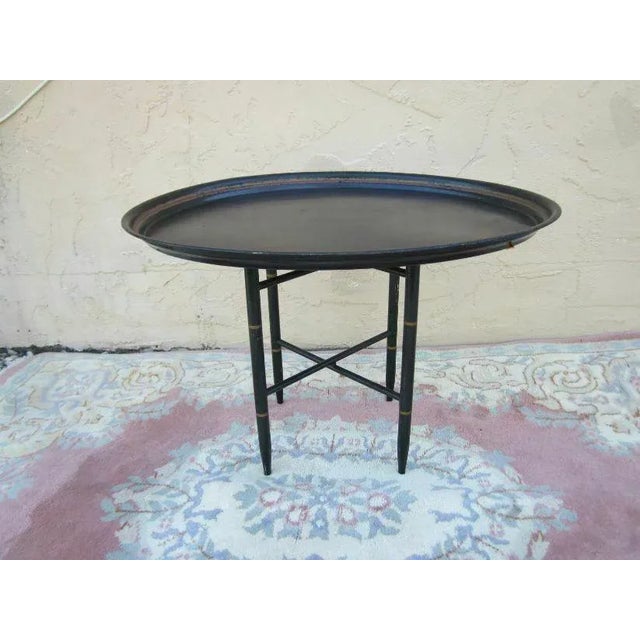 1970s Hollywood Regency Faux Bamboo Black and Gold Side Folding Serving Tray Table For Sale - Image 10 of 13