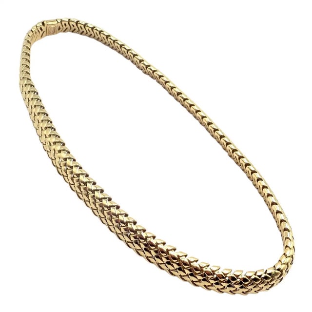 1990s Vintage Tiffany & Co. Vannerie Basket Weave Yellow Gold Necklace For Sale - Image 5 of 17