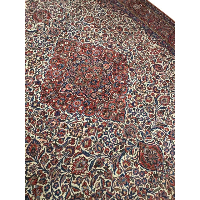 Antique Persian Kashan Rug. Hand knotted. Lamb's wool pile. Mint condition. Vegetable Dyed. Beautiful and Finely Woven...