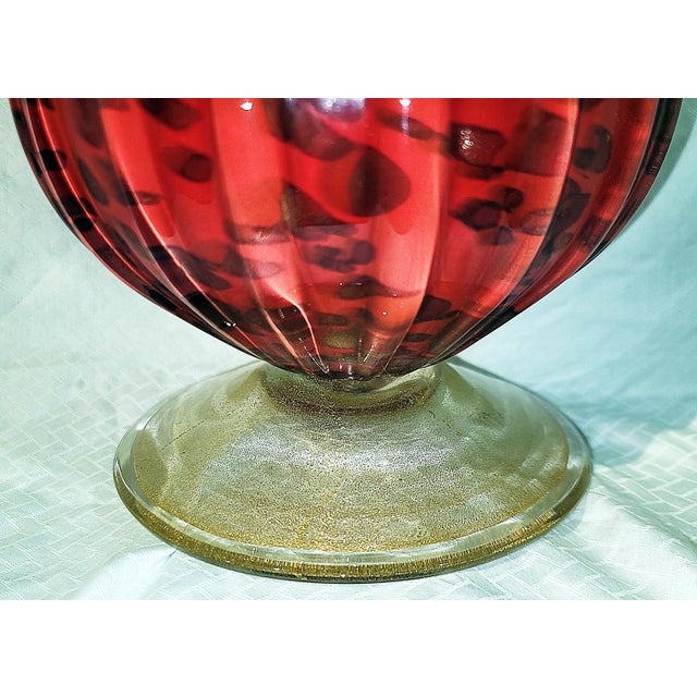 1970s Murano Style Tulip Vase For Sale - Image 9 of 10
