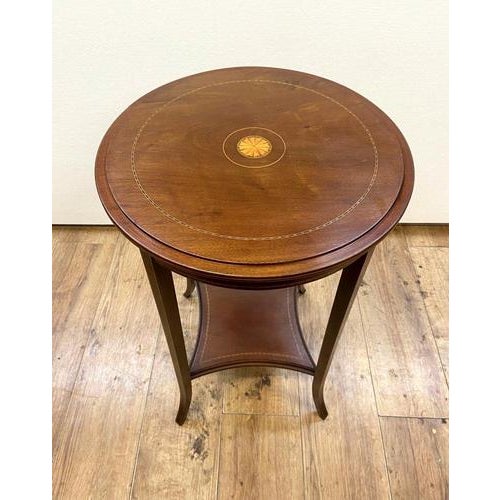 1920s Sheraton Revival Side Table in Mahogany, 1920s For Sale - Image 5 of 11