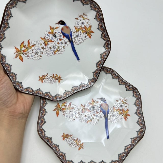Japanese Kutani Porcelain Plate Featuring a Titmouse and Floral Motifs - Set of 4 For Sale In Los Angeles - Image 6 of 7