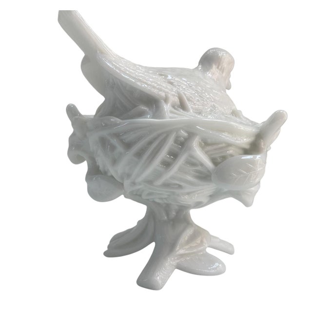 White Vintage Westmoreland Milk Glass Bird Robin on Nest Covered Candy Dish or Trinket Box For Sale - Image 8 of 8