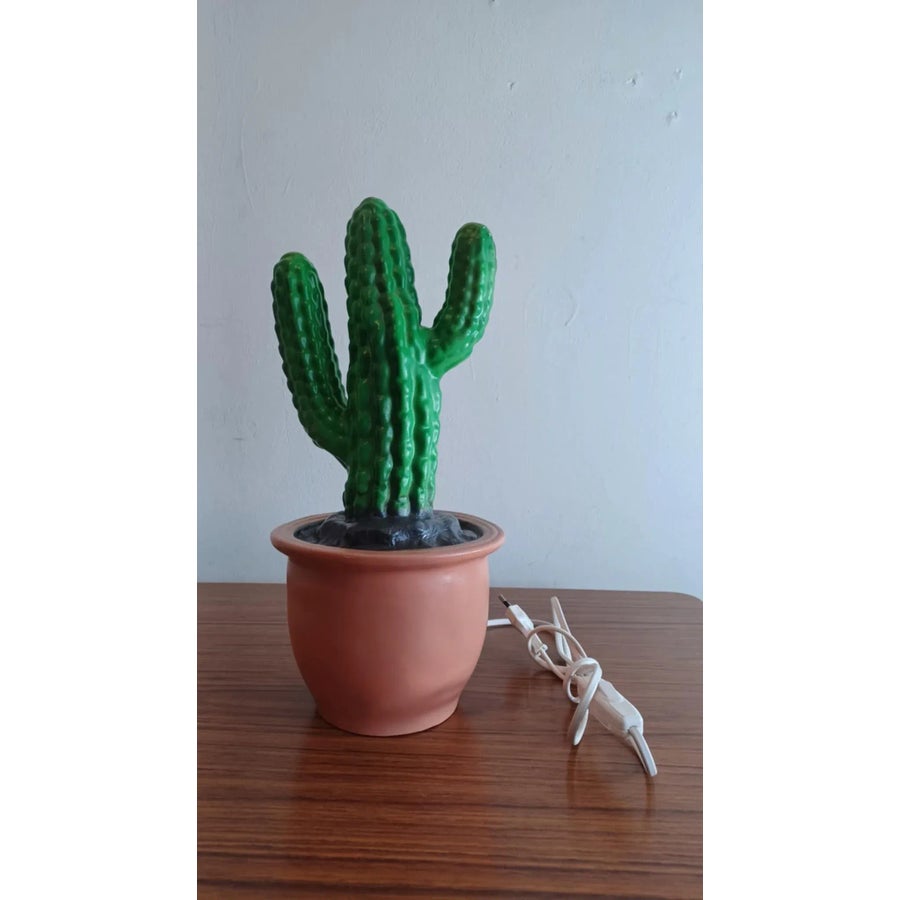 cactus-desk-lamp-from-heico-
