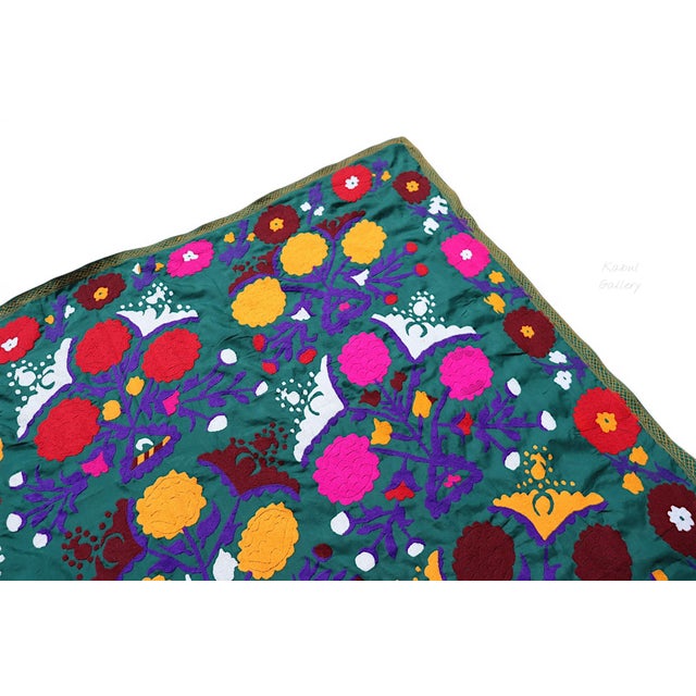 Vintage Hand-Embroidered Suzani Wall Hanging, Uzbekistan, 1920s For Sale - Image 9 of 18