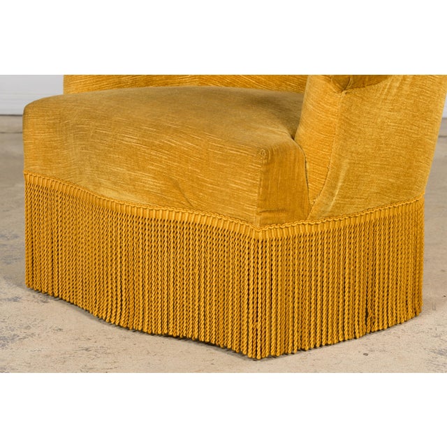 Napoleon III Style Velvet Crapaud Armchair, Provence, 1940 For Sale - Image 14 of 17