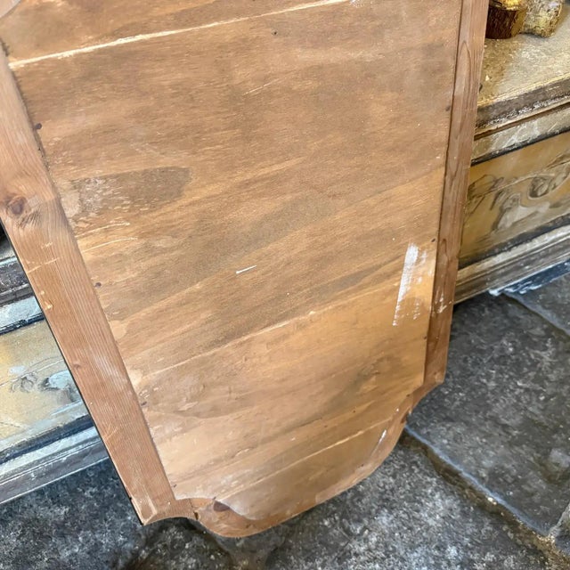 Metal 1960s Gio Ponti Style Mid-Century Modern Brass Shield Italian Wall Mirrror For Sale - Image 7 of 16