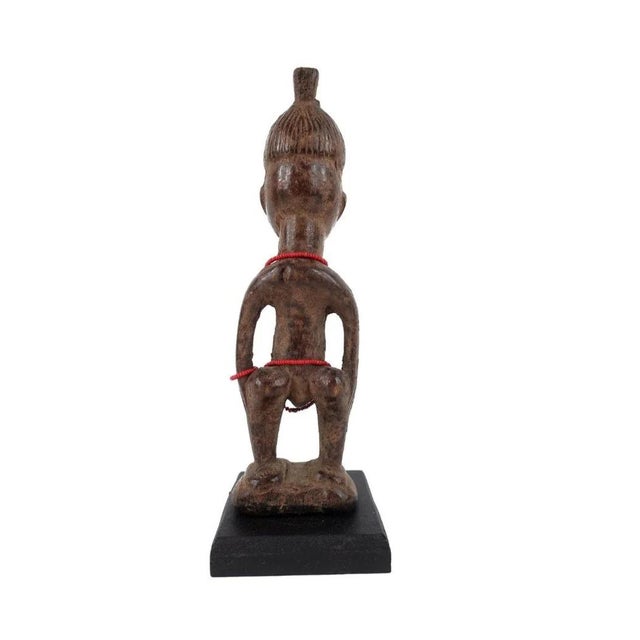 African Early 20th Century Yoruba Ibeji Female Miniature Figure 9.5 Inch Nigeria For Sale - Image 3 of 4