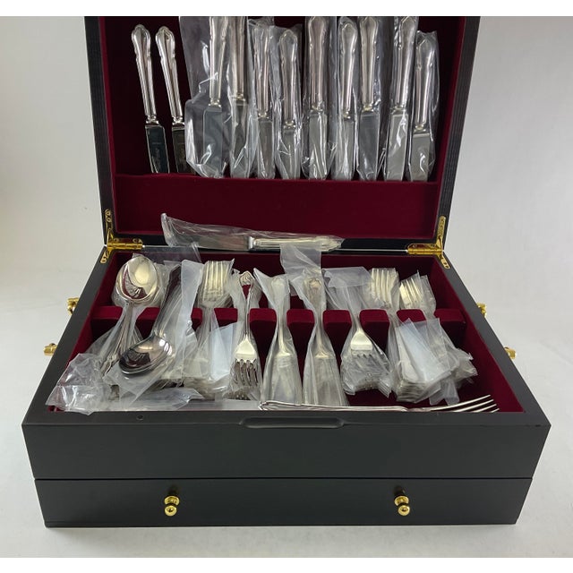 Frank Cobb & Co 1980s Silver Partial Cutlery Set of 89 Pieces With Storage Dubarry For Sale - Image 4 of 18