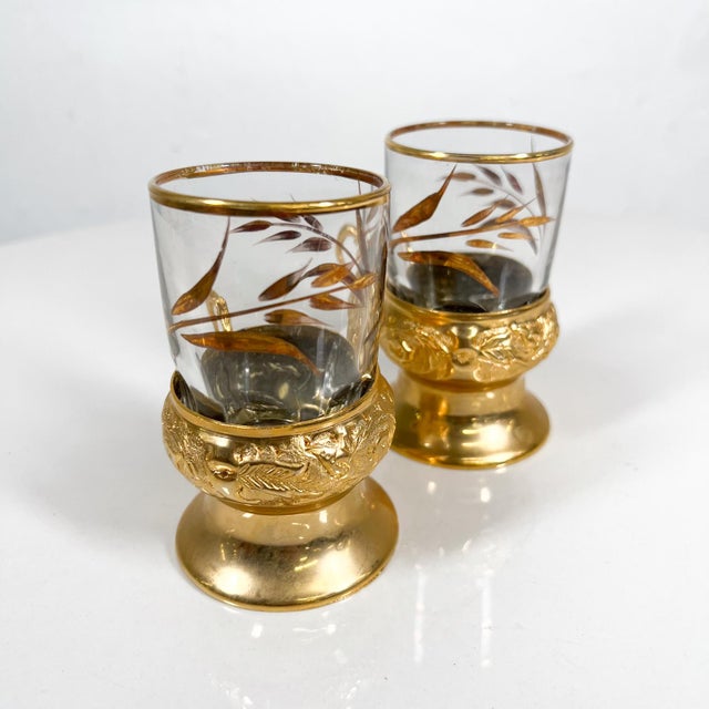 1970s 1970s Set of Two Gold Leaf Glass Demitasse Turkish Tea Mugs Arcoroc France For Sale - Image 5 of 11